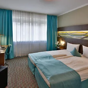 Np Wallis Hotel