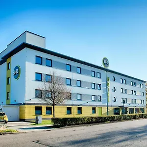 *** Otel Baden-airpark Almanya