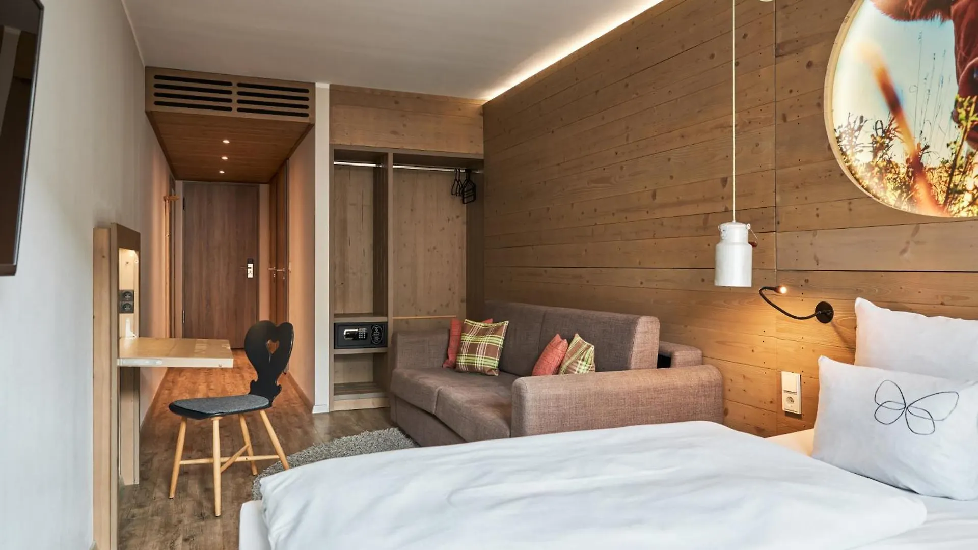 Cocoon Hauptbahnhof Hotel Munich 4*,